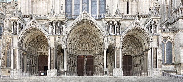 Chartres Cathedral interior — France